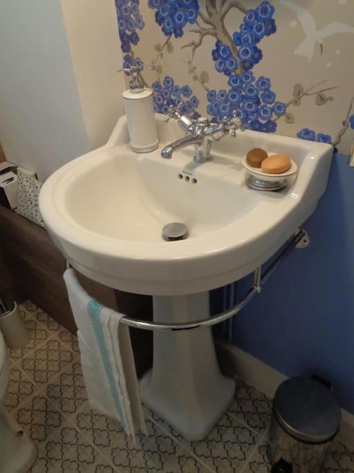 Charming English Style Studio Flat Londres Extérieur photo