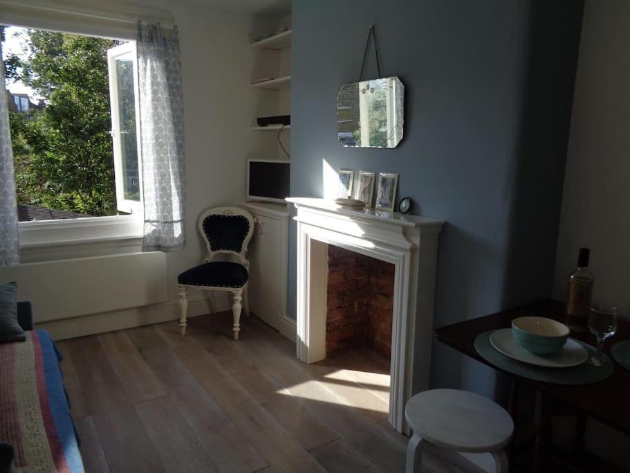 Charming English Style Studio Flat Londres Extérieur photo