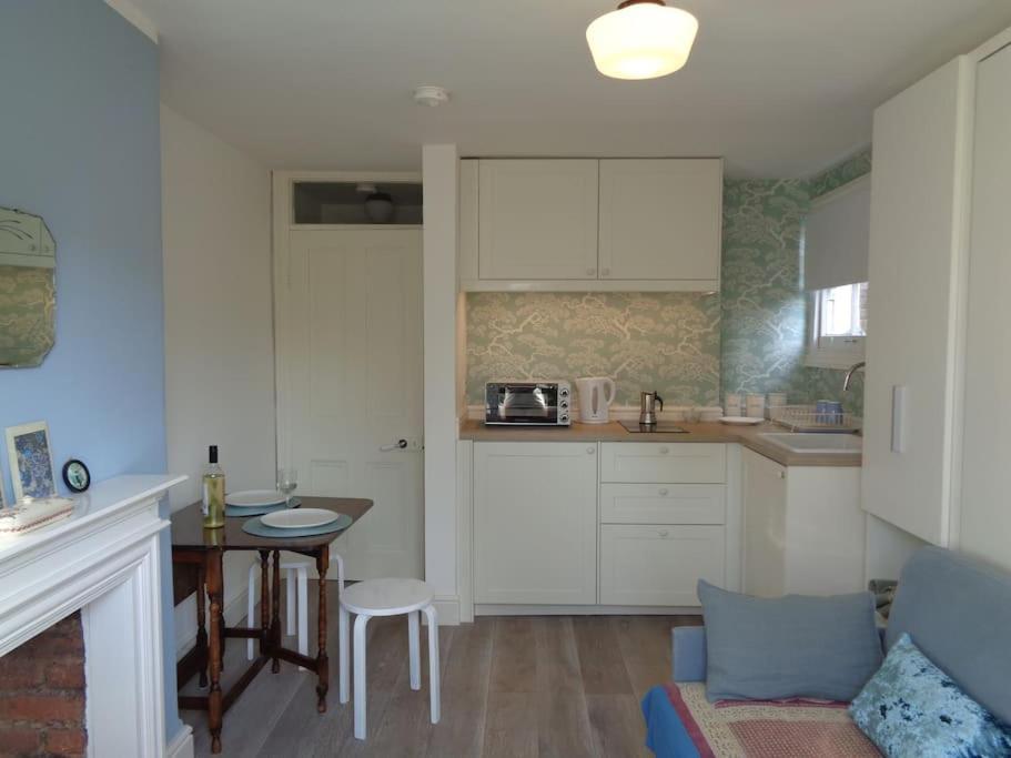 Charming English Style Studio Flat Londres Extérieur photo