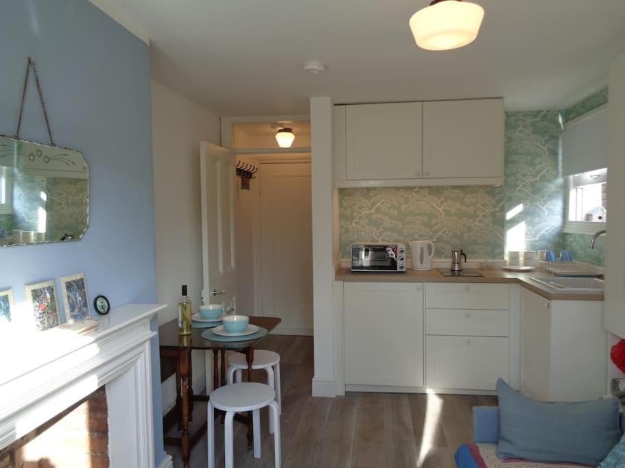 Charming English Style Studio Flat Londres Extérieur photo